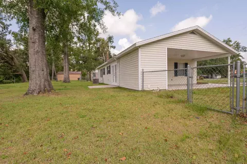 Exterior - 201 Woodgate Dr, Perry, FL 32348 photo 5 of 8