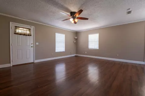 Living - 201 Woodgate Dr, Perry, FL 32348 photo 1 of 3