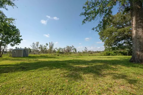 Exterior - 201 Woodgate Dr, Perry, FL 32348 photo 7 of 8