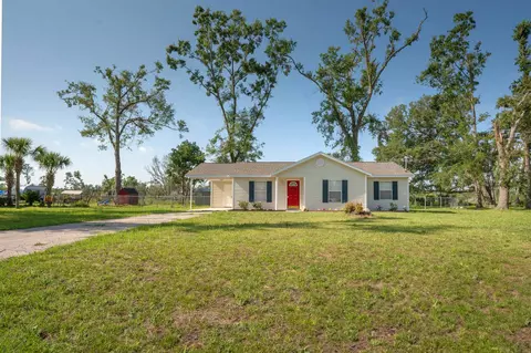 Exterior - 201 Woodgate Dr, Perry, FL 32348 photo 3 of 8