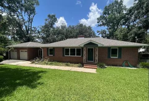 1038 Holland Dr, Tallahassee, FL 32301