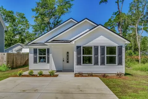 14 Cloer Ln, Crawfordville, FL 32327