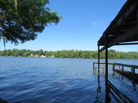 98 Little Cove Rd, Quincy, FL 32351