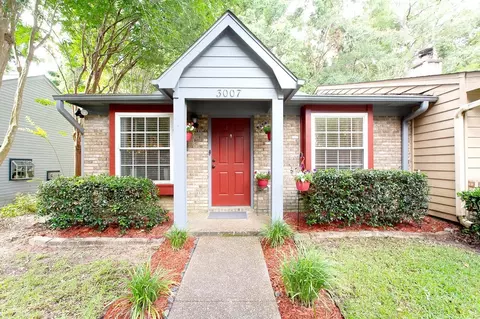 3007 S Richview Park Cir, Tallahassee, FL 32301