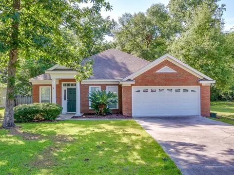 135 Duncan Dr, Crawfordville, FL 32327