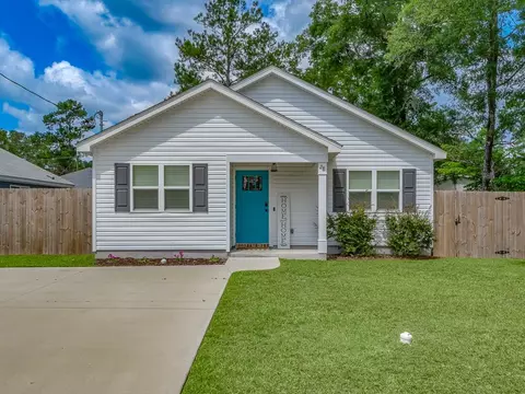 28 Lance Ln, Crawfordville, FL 32327