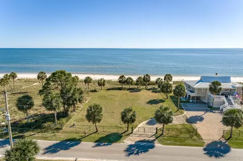 1647 Alligator Dr, Alligator Point, FL 32346