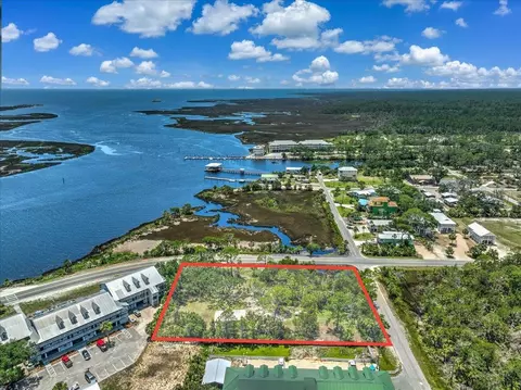 8 NW Second St, Steinhatchee, FL 32359 photo 1