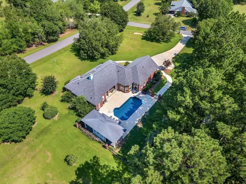 3055 Hawks Landing Dr, Tallahassee, FL 32309