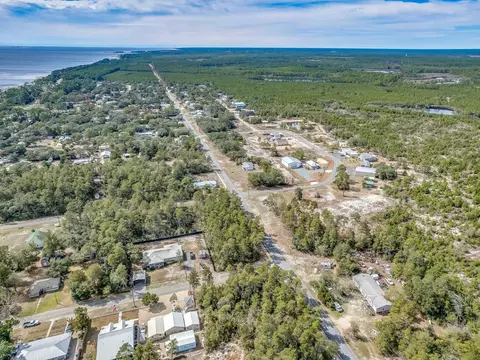 2261 Kentucky Ave, Lanark, FL 32323 photo 21