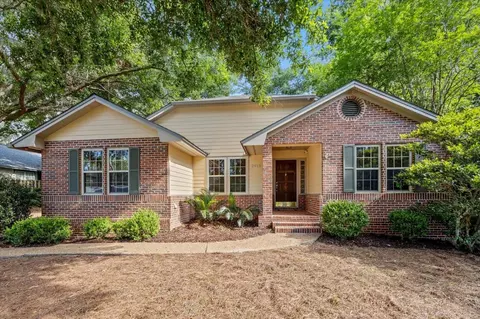 2913 Guinevere Ln, Tallahassee, FL 32301