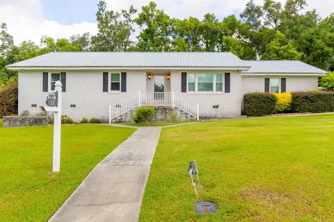 135 NE Fraleigh Dr, Madison, FL 32340