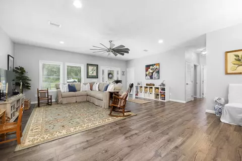 Entry Way - 160 NE Gloriosa Ln, Lee, FL 32059 photo 1 of 3
