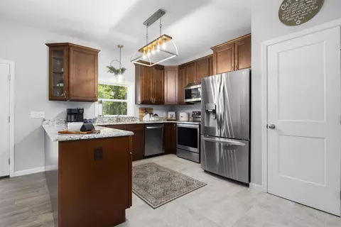 Kitchen - 160 NE Gloriosa Ln, Lee, FL 32059 photo 1 of 3