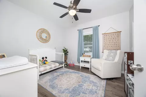 Bedroom - 160 NE Gloriosa Ln, Lee, FL 32059 photo 6 of 7
