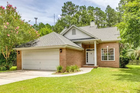 2809 Green Forest Ln, Tallahassee, FL 32312