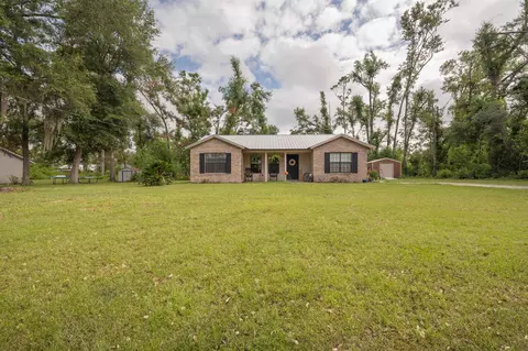 208 Kate Dr, Perry, FL 32348 photo 2