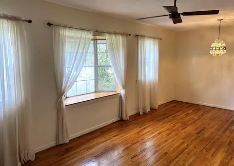 139 Center St, Perry, FL 32348 photo 8