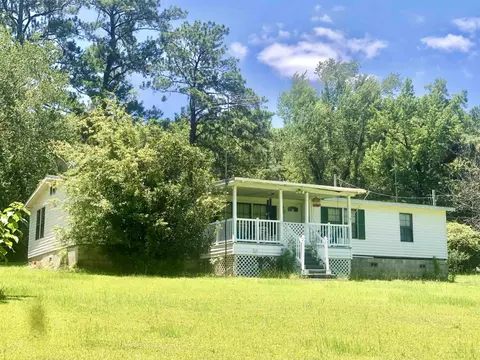 363 Hawthorne Ln, Quincy, FL 32351