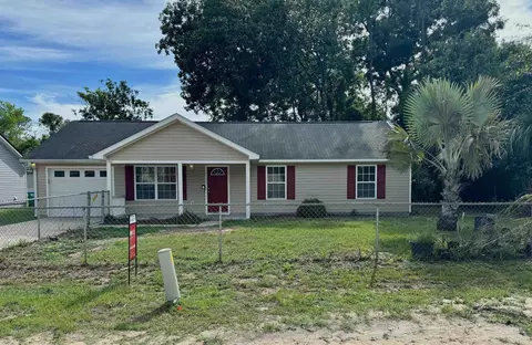 136 Broken Bow Trl, Crawfordville, FL 32327