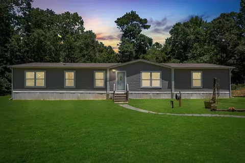 2453 Lakeview Point Rd, Quincy, FL 32351