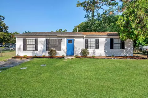4622 Twin Oaks Dr, Tallahassee, FL 32305