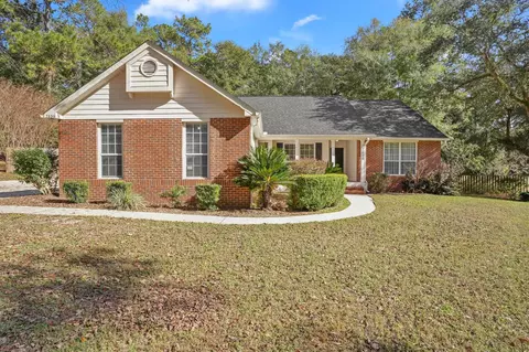 7856 Maclean Rd, Tallahassee, FL 32312