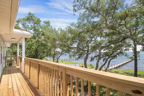Exterior - 315 Mashes Sands Rd, Panacea, FL 32346 photo 4 of 7