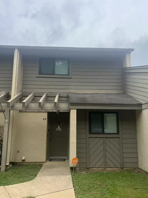 1571 Stone Rd #2D, Tallahassee, FL 32303