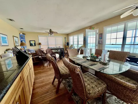 Dining - 508 Gulf Shore Dr, Carrabelle, FL 32322 photo 1 of 2