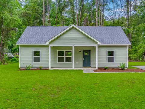 38 Rochelsie Rd, Crawfordville, FL 32327