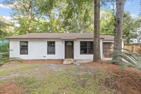 2315 Nannas Loop, Tallahassee, FL 32303
