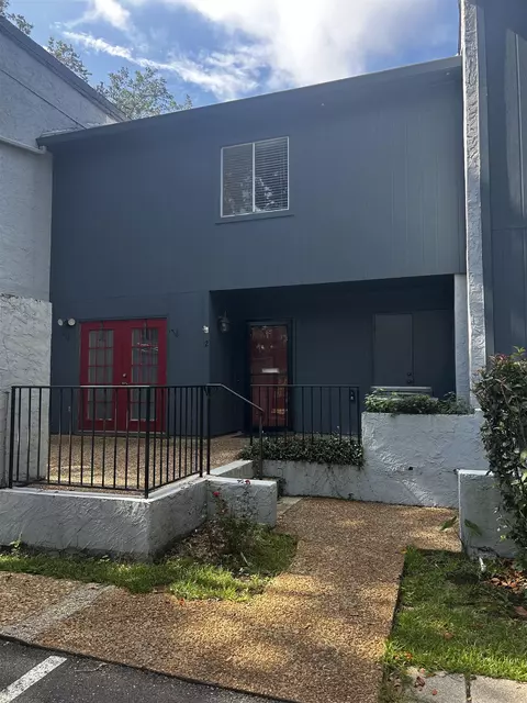 2949 N Shamrock St #02, Tallahassee, FL 32309