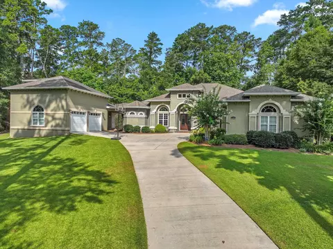 1500 Escadrille Dr, Tallahassee, FL 32308