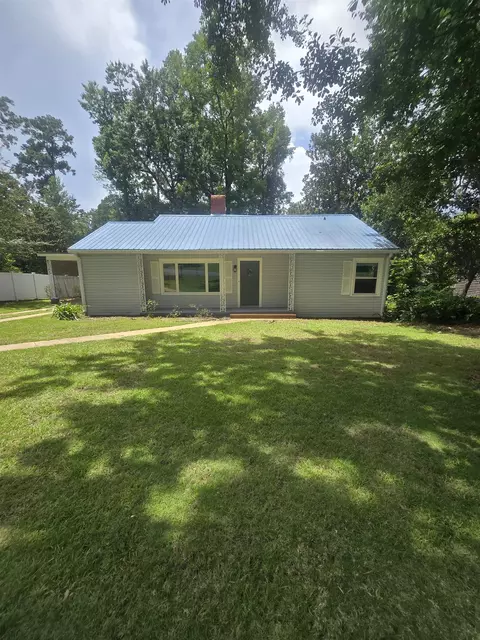820 W Bellamy Dr, Quincy, FL 32351