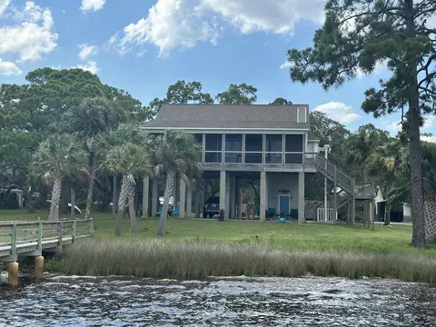 2161 Surf Rd, Panacea, FL 32346