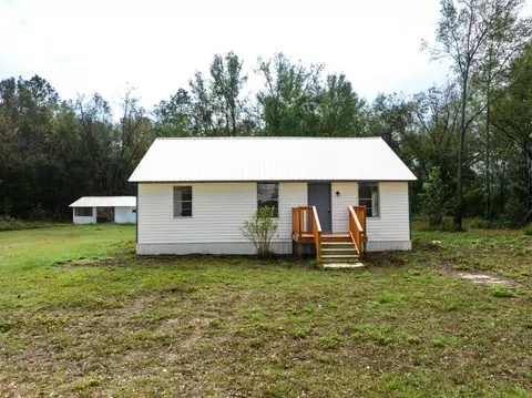 2470 NE Cattail Dr, Lee, FL 32059