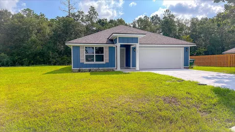 76 E Pecan St, Crawfordville, FL 32327