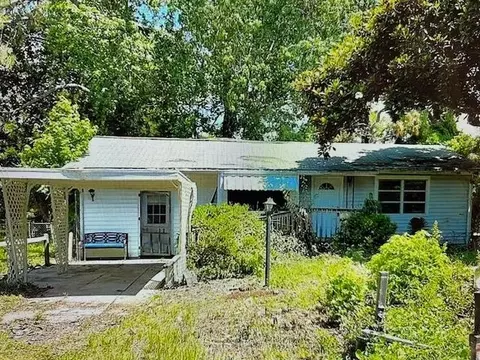 2519 Florida Ave, Carrabelle, FL 32322