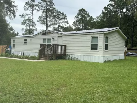 35 Meridith Dr, Crawfordville, FL 32327