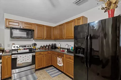 Kitchen - 1121 E Julia St, Perry, FL 32347 photo 3 of 3