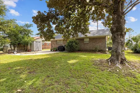 Exterior - 1121 E Julia St, Perry, FL 32347 photo 7 of 8