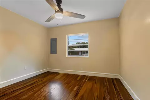 Bedroom - 1121 E Julia St, Perry, FL 32347 photo 3 of 4