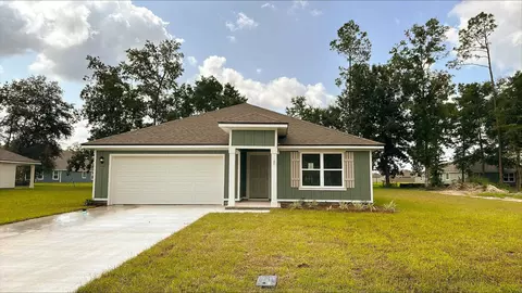 35 E Pecan St, Crawfordville, FL 32327