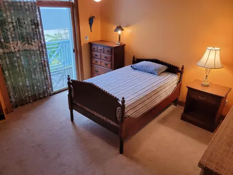 Bedroom - 1433 Alligator Dr, Alligator Point, FL 32346 photo 3 of 3