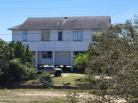 Exterior - 1433 Alligator Dr, Alligator Point, FL 32346 photo 2 of 4