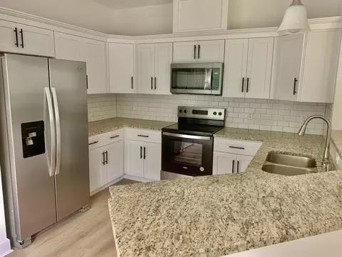 94 Sand Pine Cir, Midway, FL 32343 photo 5