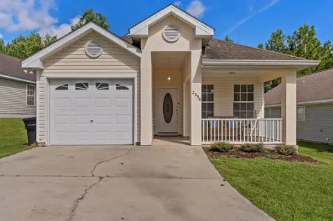 3390 Woodbriar Ln, Tallahassee, FL 32303