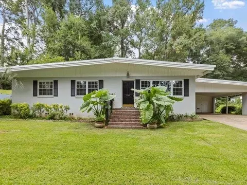 1107 N Magnolia Dr, Quincy, FL 32351