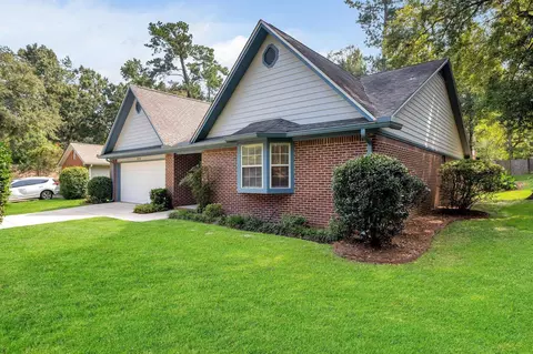 8725 Minnow Creek Dr, Tallahassee, FL 32312